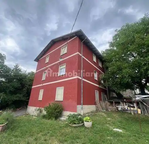 Villa in vendita a Ferriere