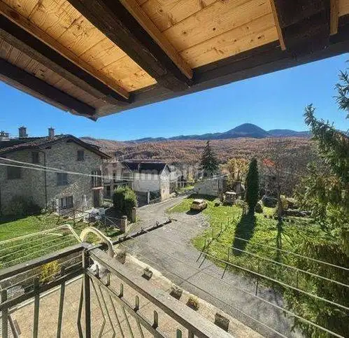 Villa in vendita a Ferriere