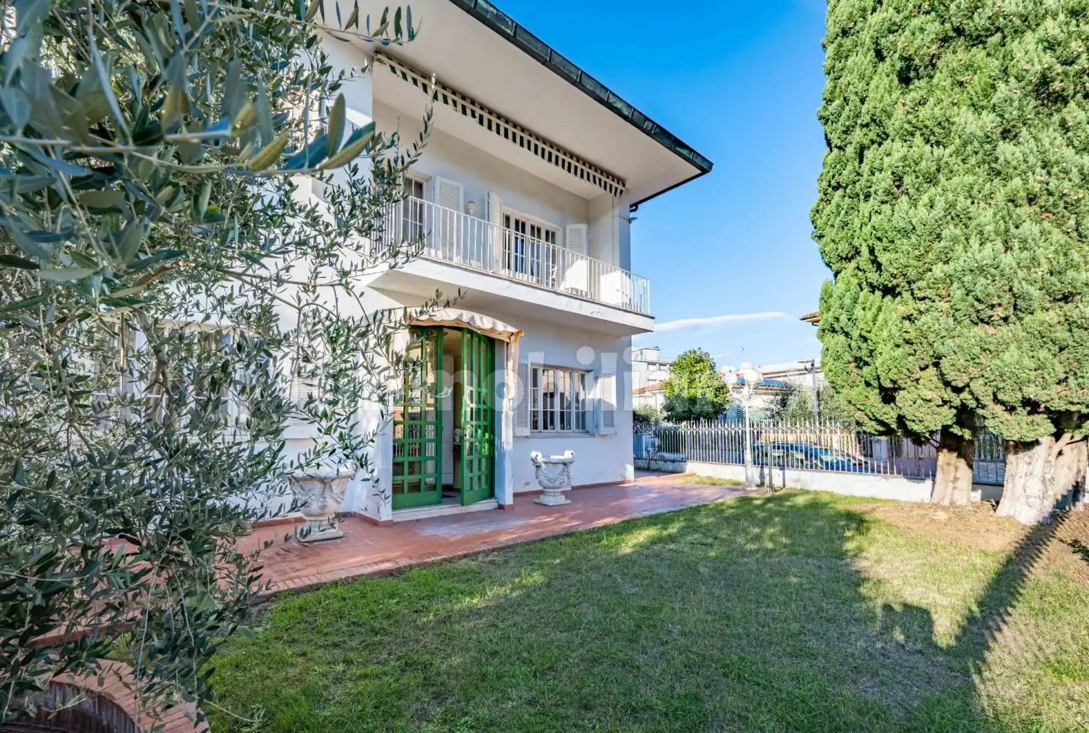 Villa in vendita a Castelfranco di Sotto