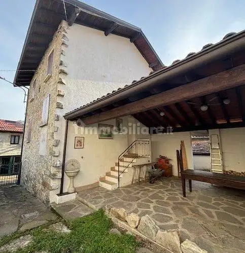 Villa in vendita a Ferriere