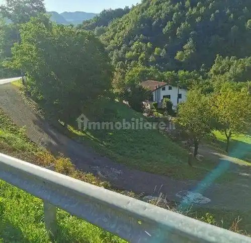 Villa in vendita a Ferriere