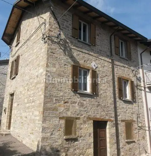 Villa in vendita a Ferriere