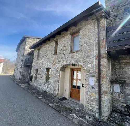 Villa in vendita a Ferriere