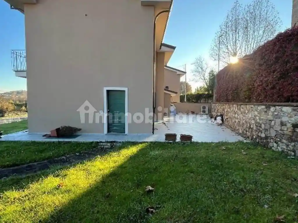 Villa bifamiliare via di Sottomonte 316/D, Massa Macinaia - San Leonardo, Capannori - foto 2