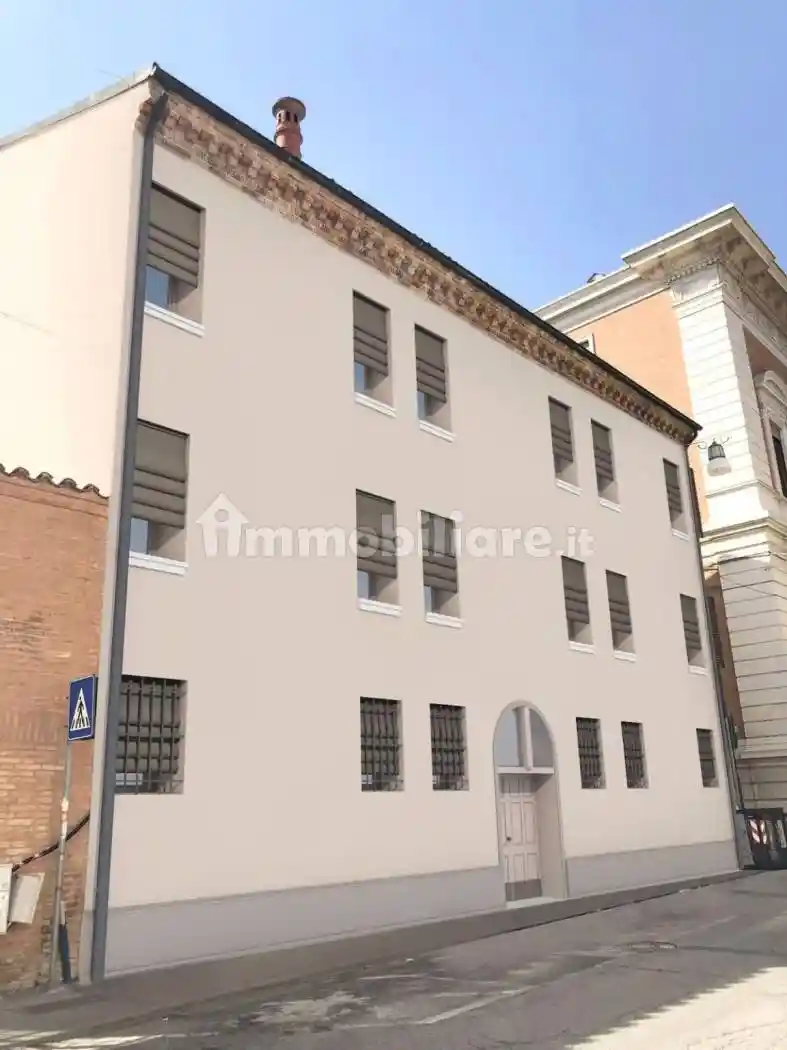 Trilocale via del Gambero 18, Centro Storico, Ferrara - foto 2