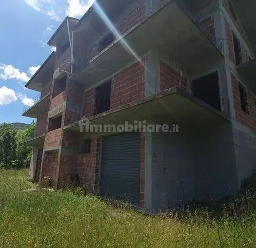 Villa in vendita a Pettoranello del Molise