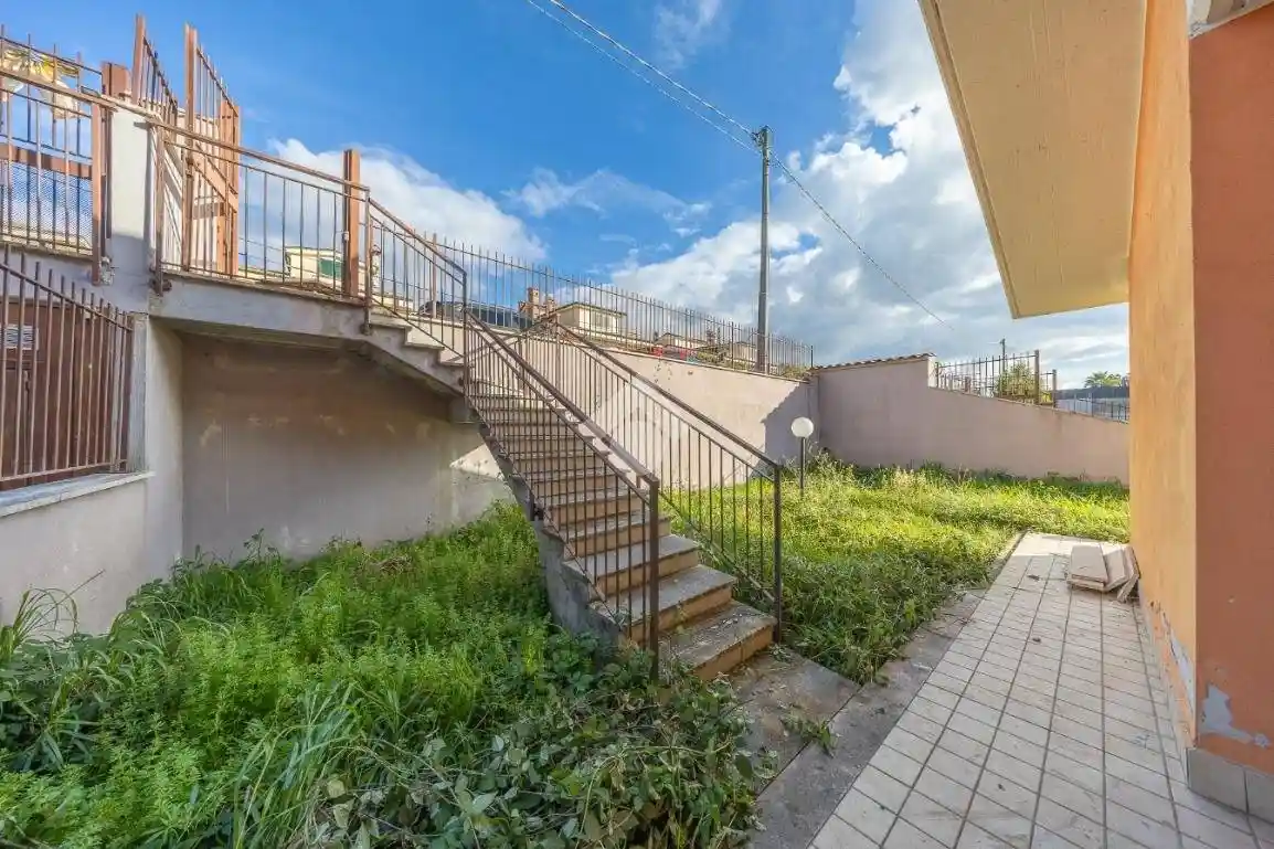 Villa bifamiliare via Guido Reni 15, Pichini, Guidonia Montecelio - foto 3