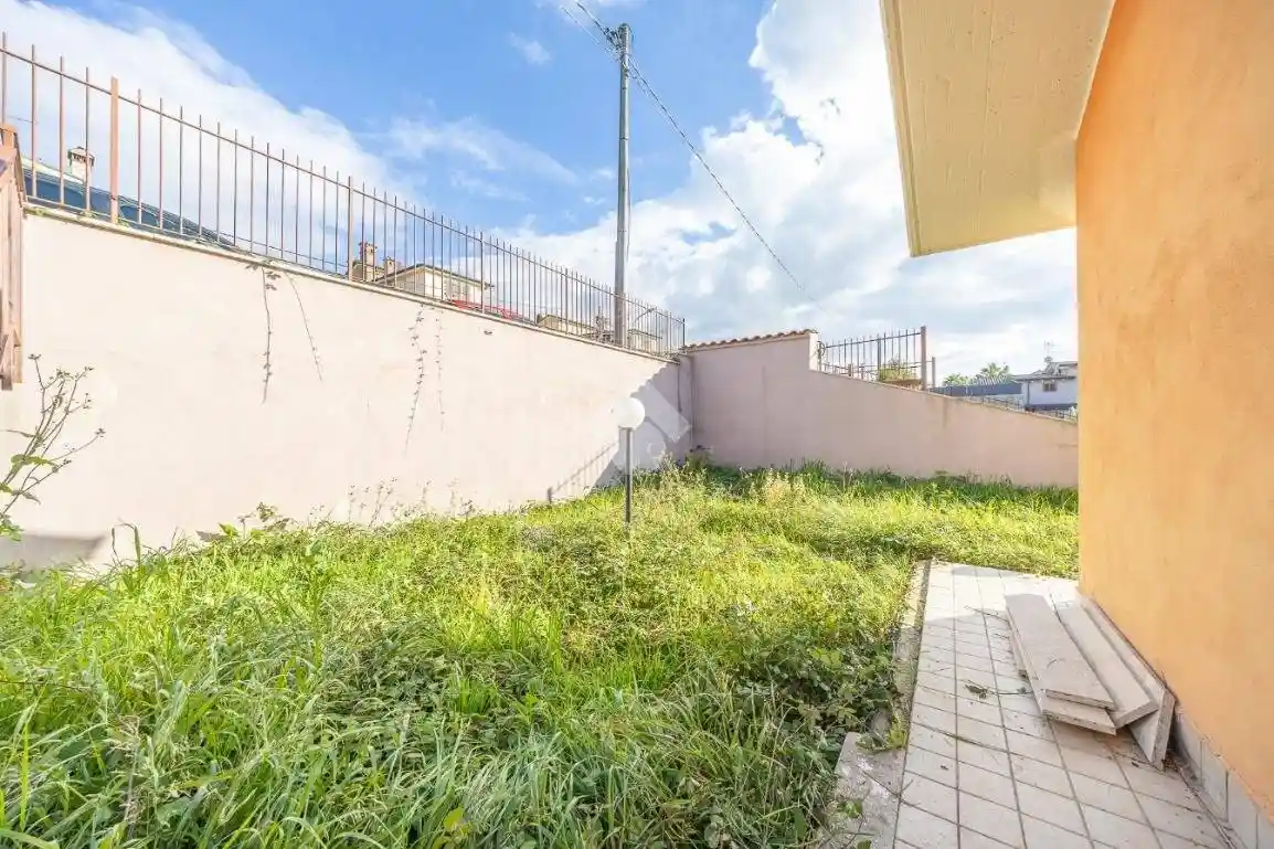 Villa bifamiliare via Guido Reni 15, Pichini, Guidonia Montecelio - foto 4