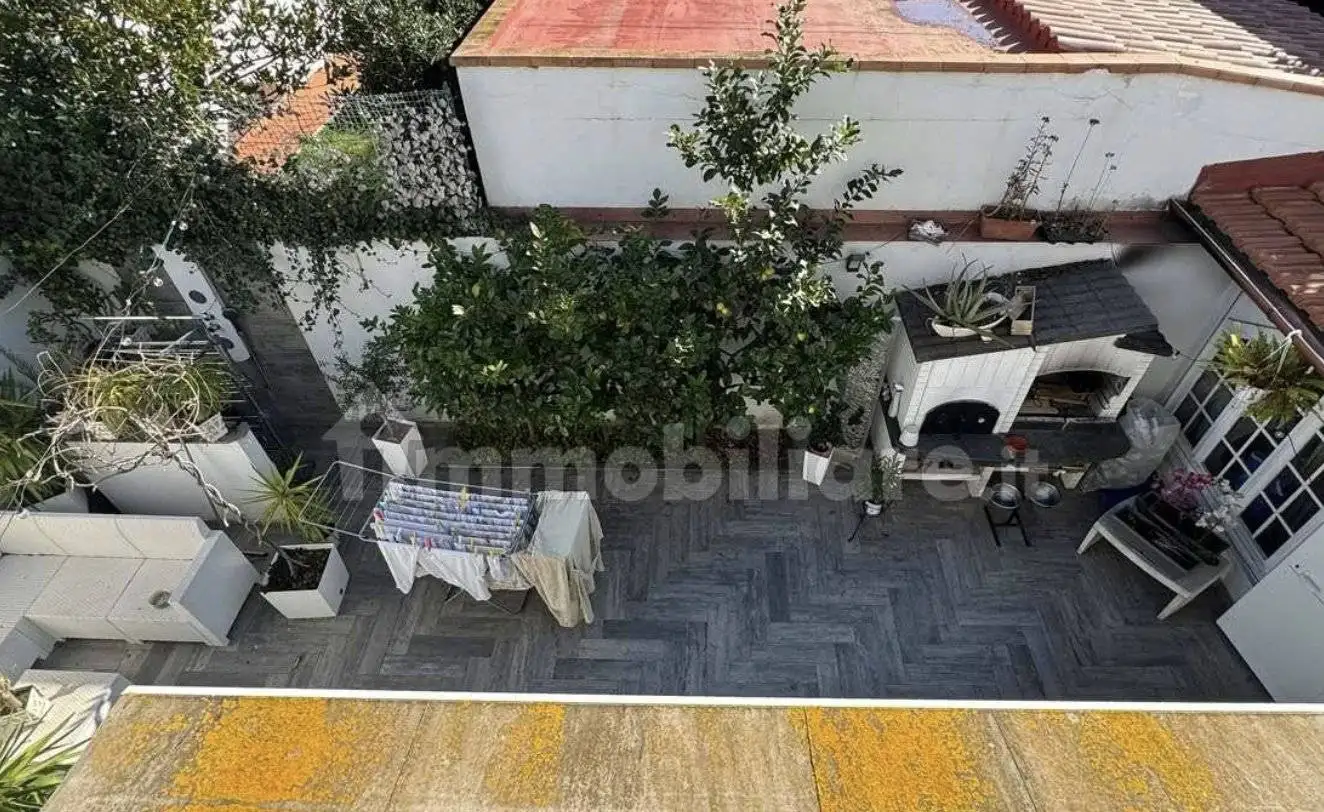 Villa in vendita a Livorno