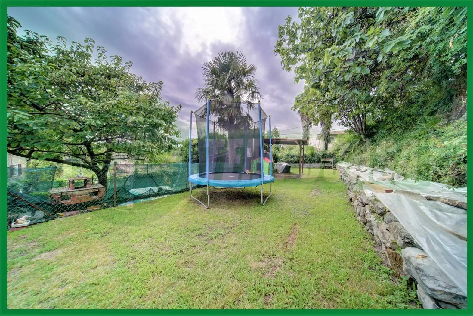 Appartamento in vendita a Cocquio-Trevisago