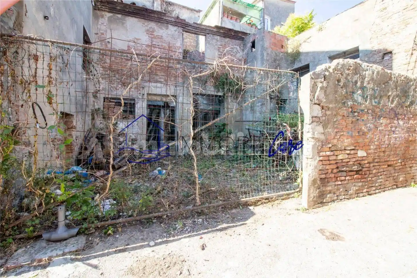 Palazzo - Edificio in Vendita - foto 2