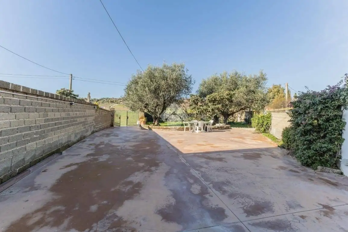 Bilocale via Fontanile della Regina 23, Zona Valcanneto, Ceri, Borgo San Martino, Cerveteri - foto 3