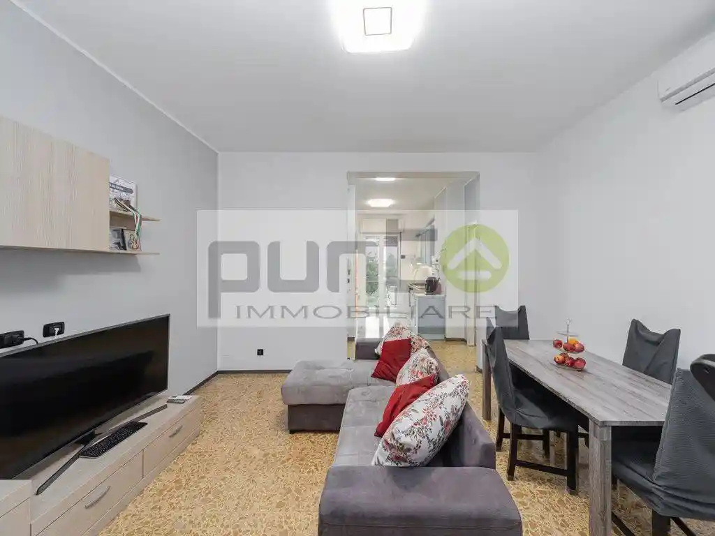 Trilocale via Don Antonio Girotti 16, Centro, Concorezzo - foto 4