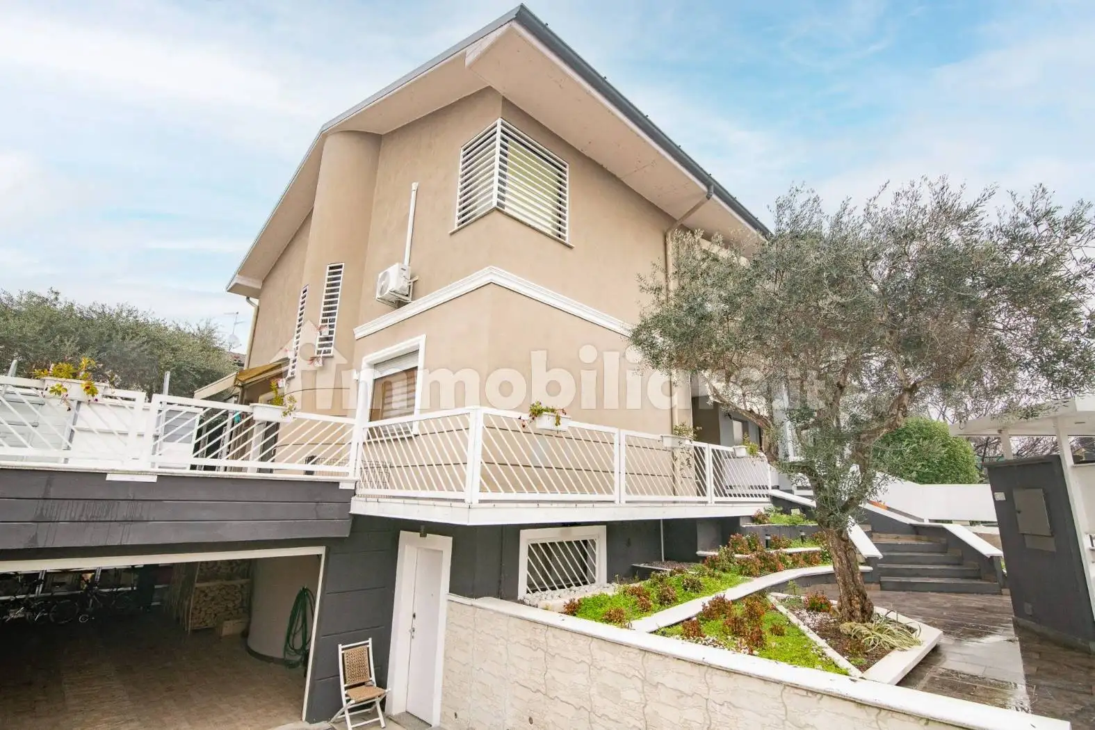 Villa in vendita a Cavenago d'Adda