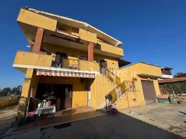 Villa unifamiliare, buono stato, 242 m², Fossignano, Aprilia - foto 2