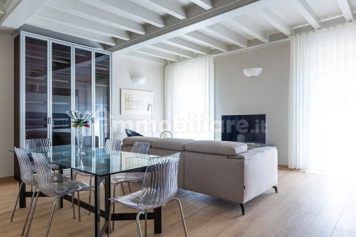 Appartamento in affitto a Brescia