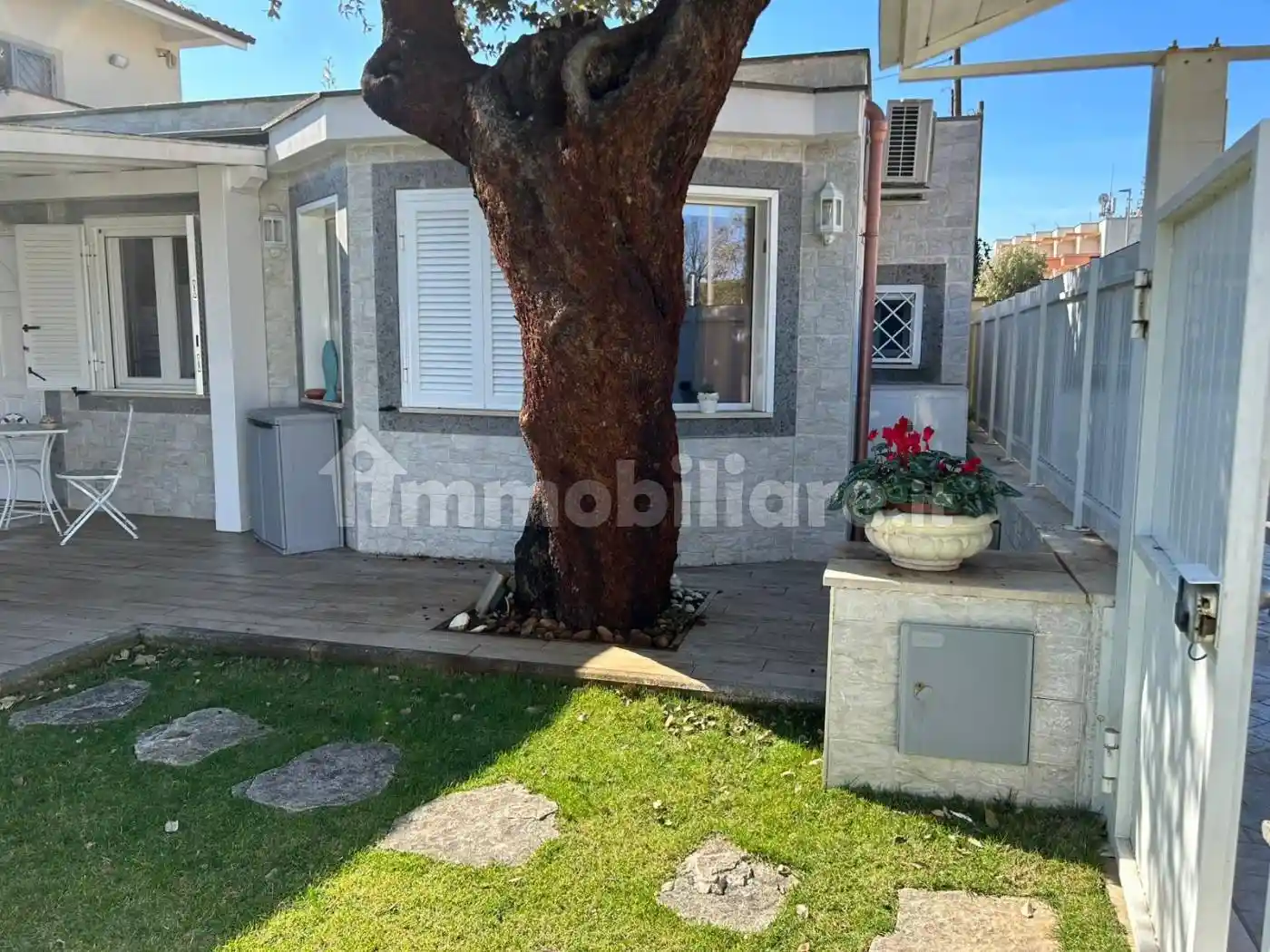 Villa unifamiliare viale Viareggio, Fregene, Fiumicino - foto 2