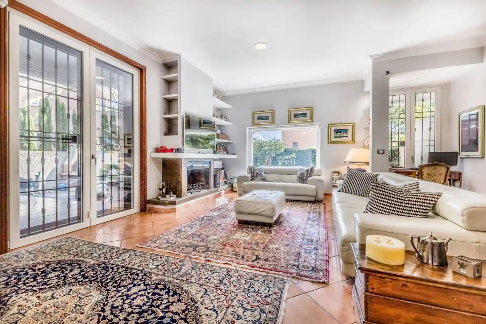 Villa bifamiliare via Teognide, Axa, Roma - foto 2