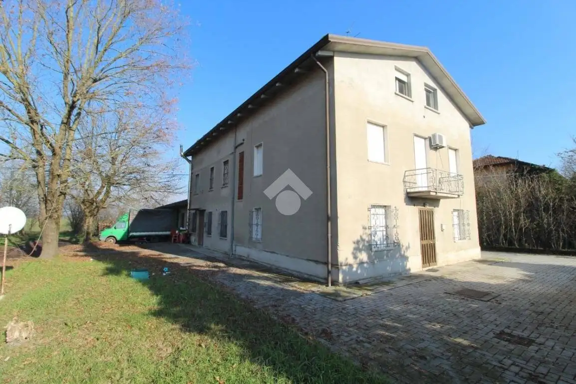 Terratetto plurifamiliare via Tassone 28, Bagnolo in Piano - foto 2