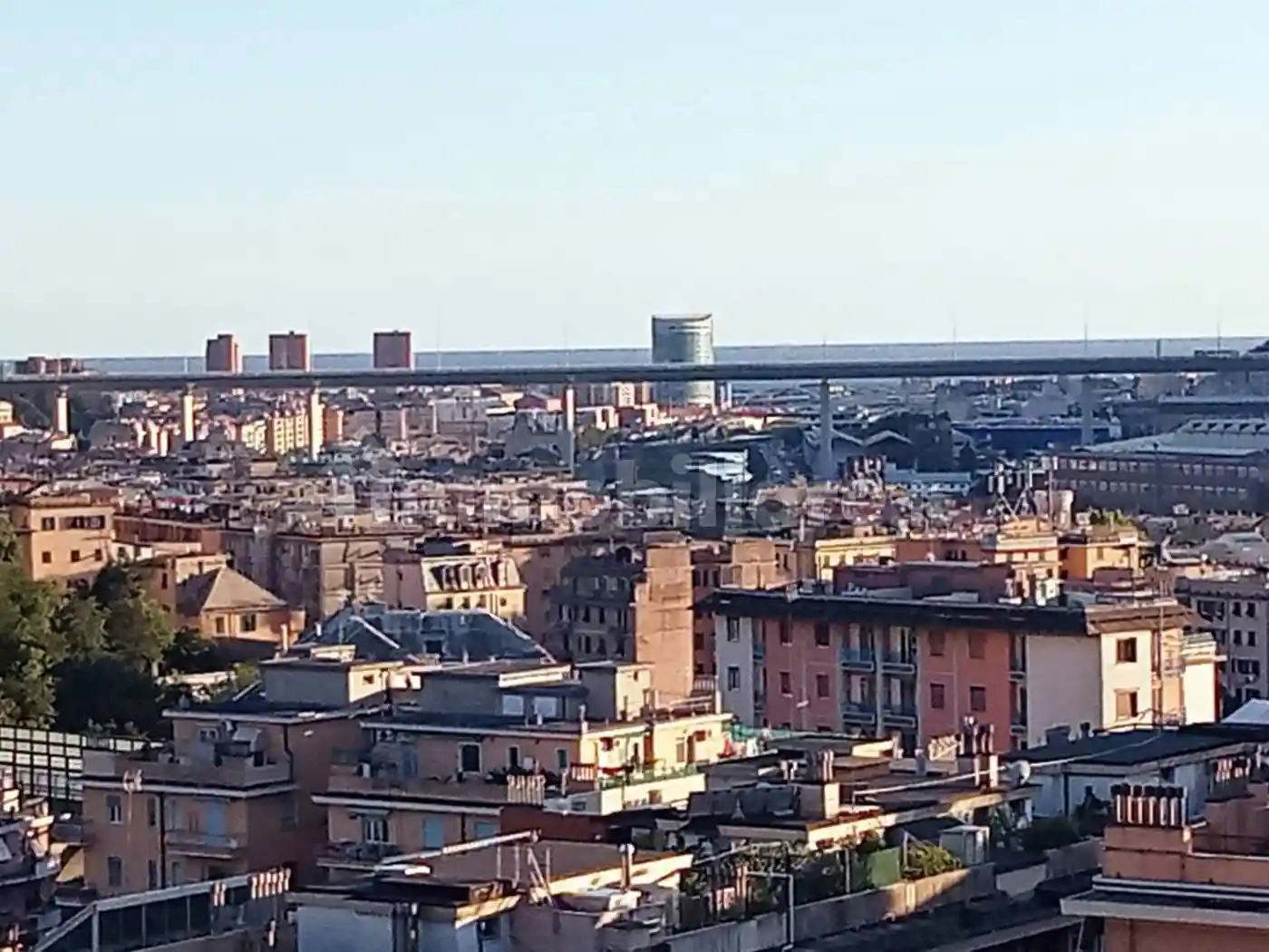 Appartamento via Pierino Negrotto Cambiaso 22, Rivarolo, Genova - foto 2