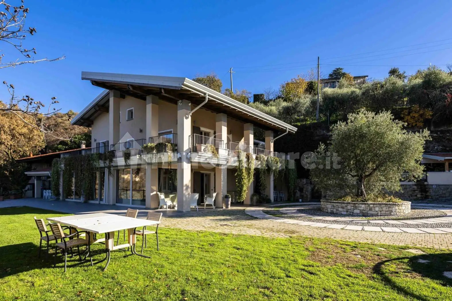 Villa in vendita a Monticelli Brusati