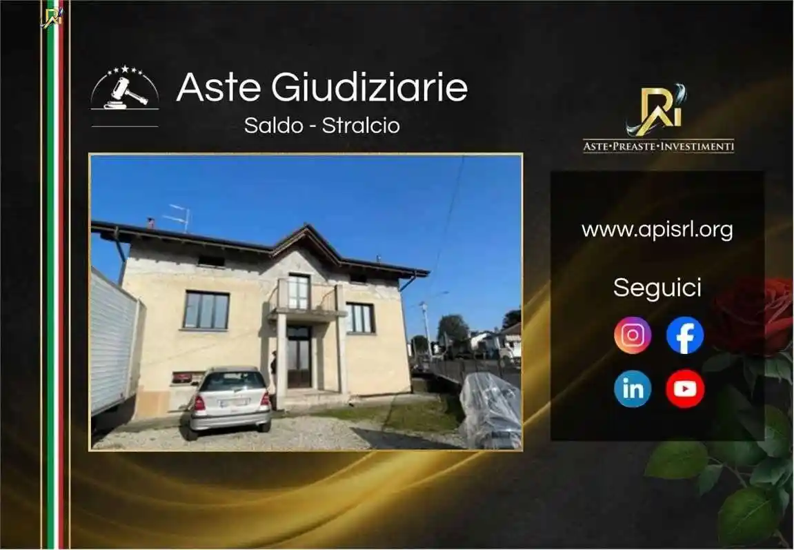 Appartamento in vendita a Gazzada Schianno