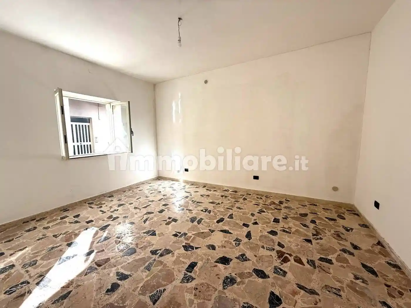 Appartamento in vendita a Caronia