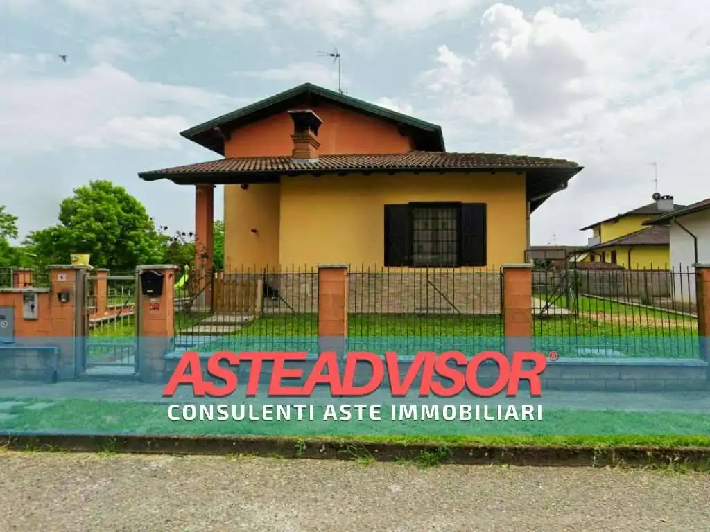 Villa in asta a Borgo San Siro