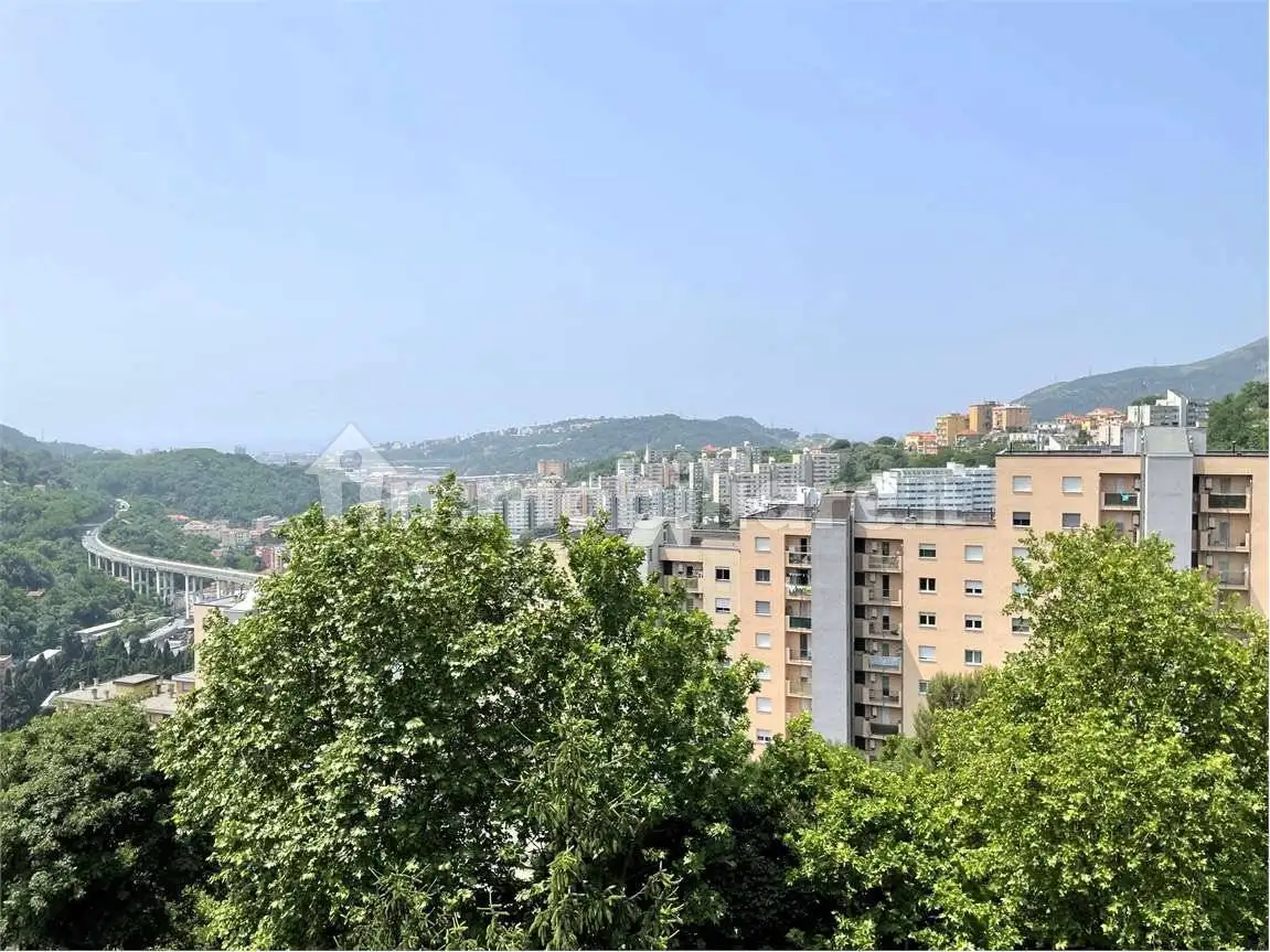 Appartamento in vendita a Genova