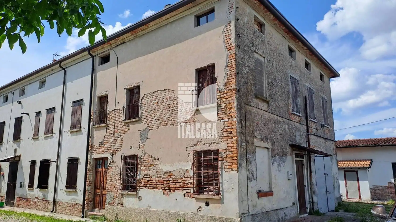 Villa in vendita a San Benedetto Po