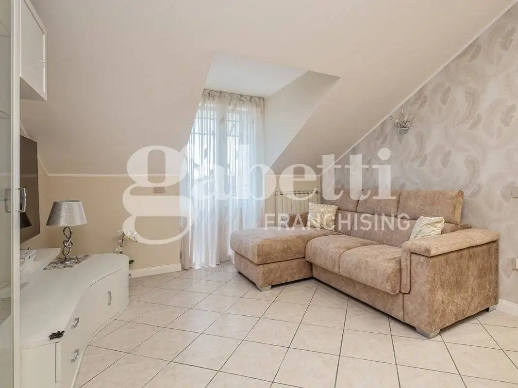 Attico - Mansarda in vendita a Giugliano in Campania