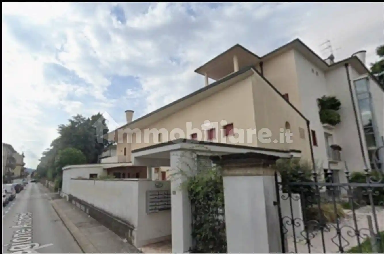 Appartamento via Legione Antonini 121, Santa Bertilla - Mercato Nuovo, Vicenza - foto 3