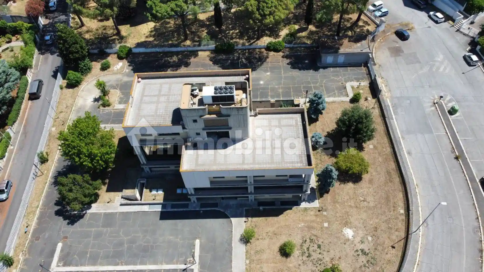 Palazzo - Edificio in Vendita - foto 2