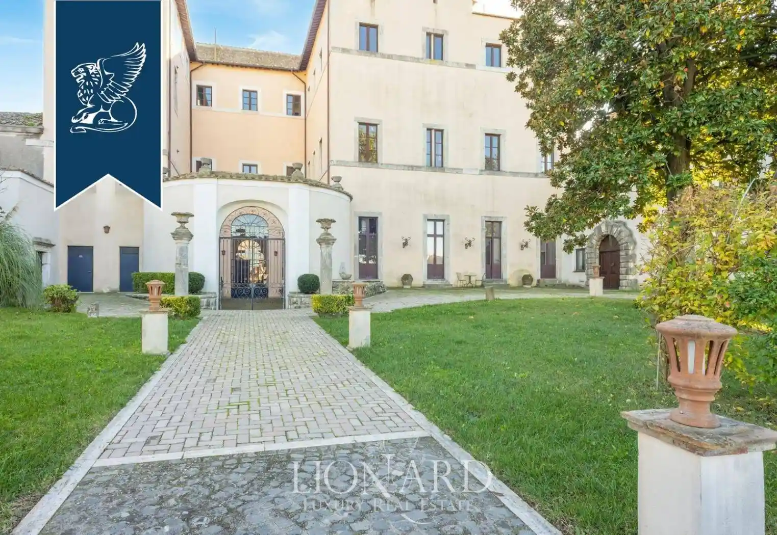 Palazzo - Edificio in vendita a Civita Castellana