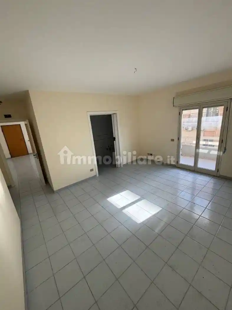 Appartamento via Benvenuto Cellini 23, Centro, Comiso - foto 5