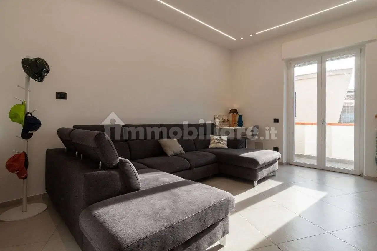 Quadrilocale via carducci 17, Centro, Follonica - foto 3