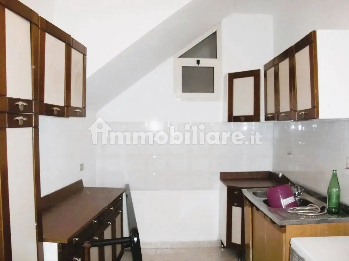 Terratetto unifamiliare via Vittoria, Caselle in Pittari - foto 5