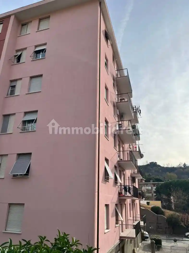 Trilocale via Faliero Vezzani 42, Rivarolo, Genova - foto 3