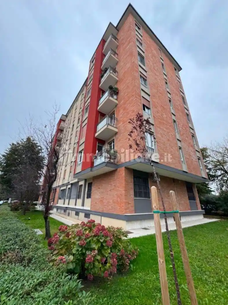 Bilocale ottimo stato, quinto piano, Certosa, Milano - foto 4