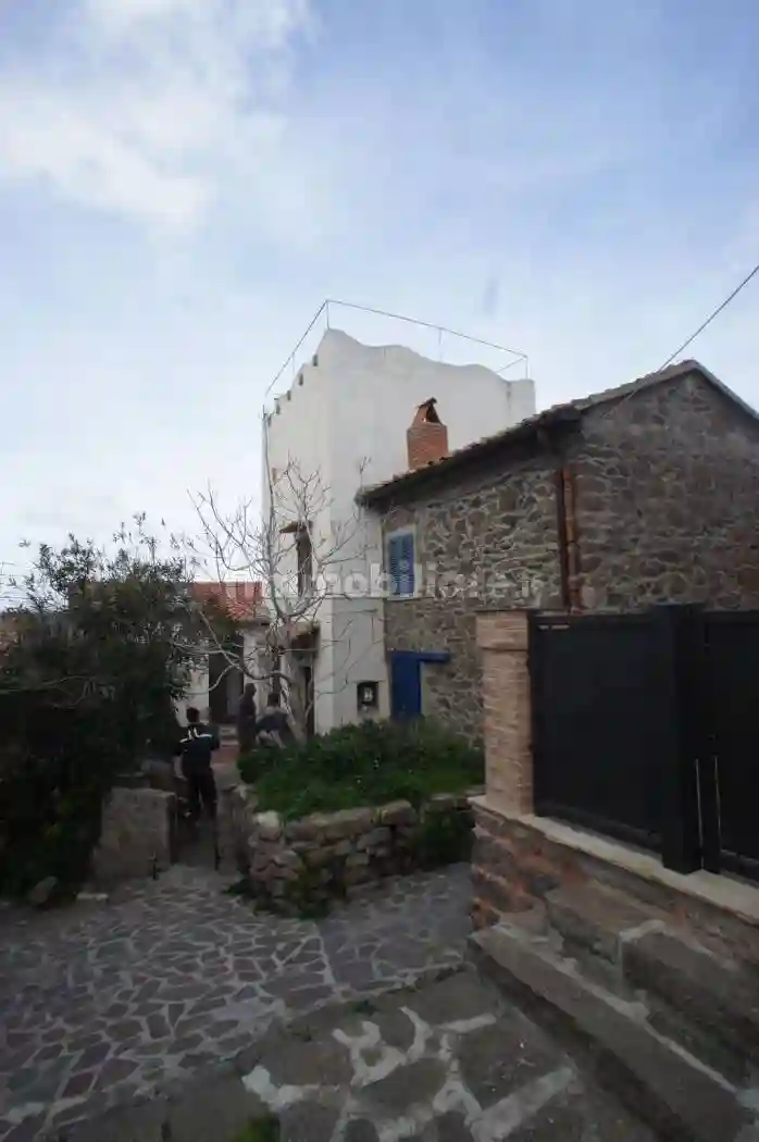Terratetto unifamiliare Strada Provinciale Capraia Isola 11, Centro, Capraia Isola - foto 4