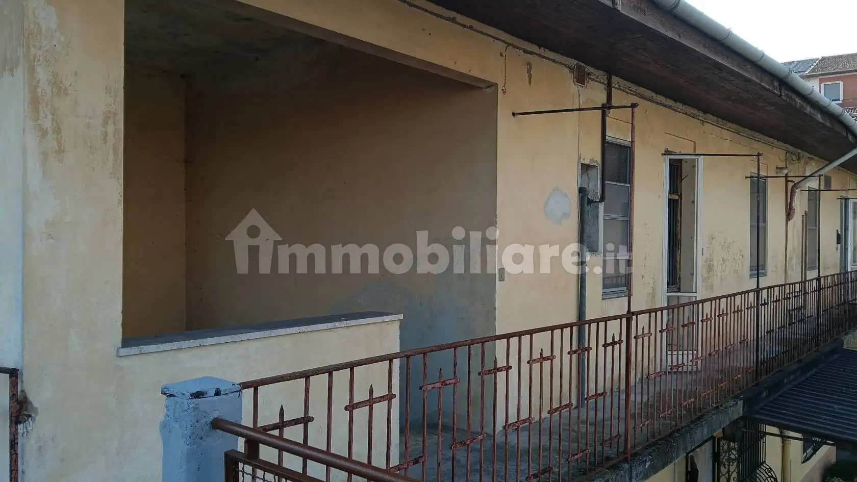 Appartamento via Alessandro di Gifflenga 9, Semicentro, Vercelli - foto 3