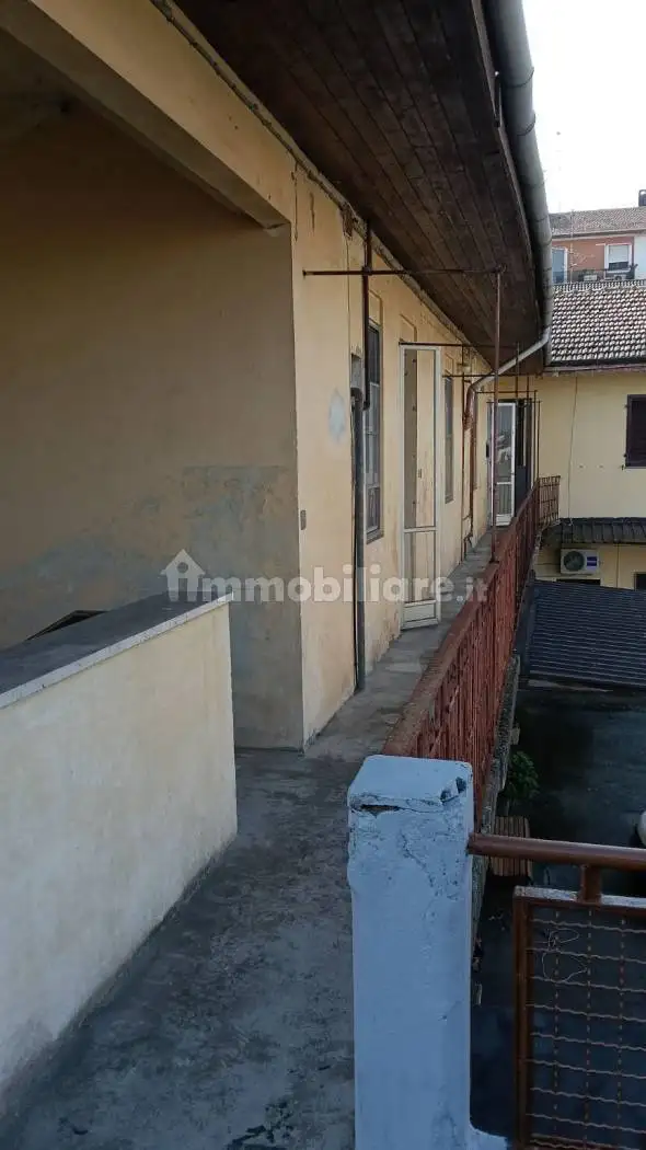 Appartamento via Alessandro di Gifflenga 9, Semicentro, Vercelli - foto 4