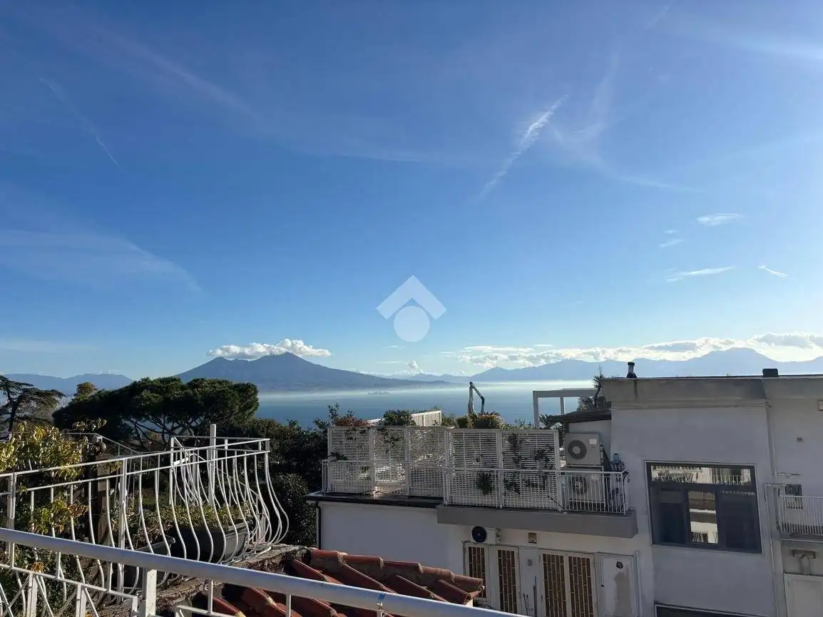 Appartamento in vendita a Napoli