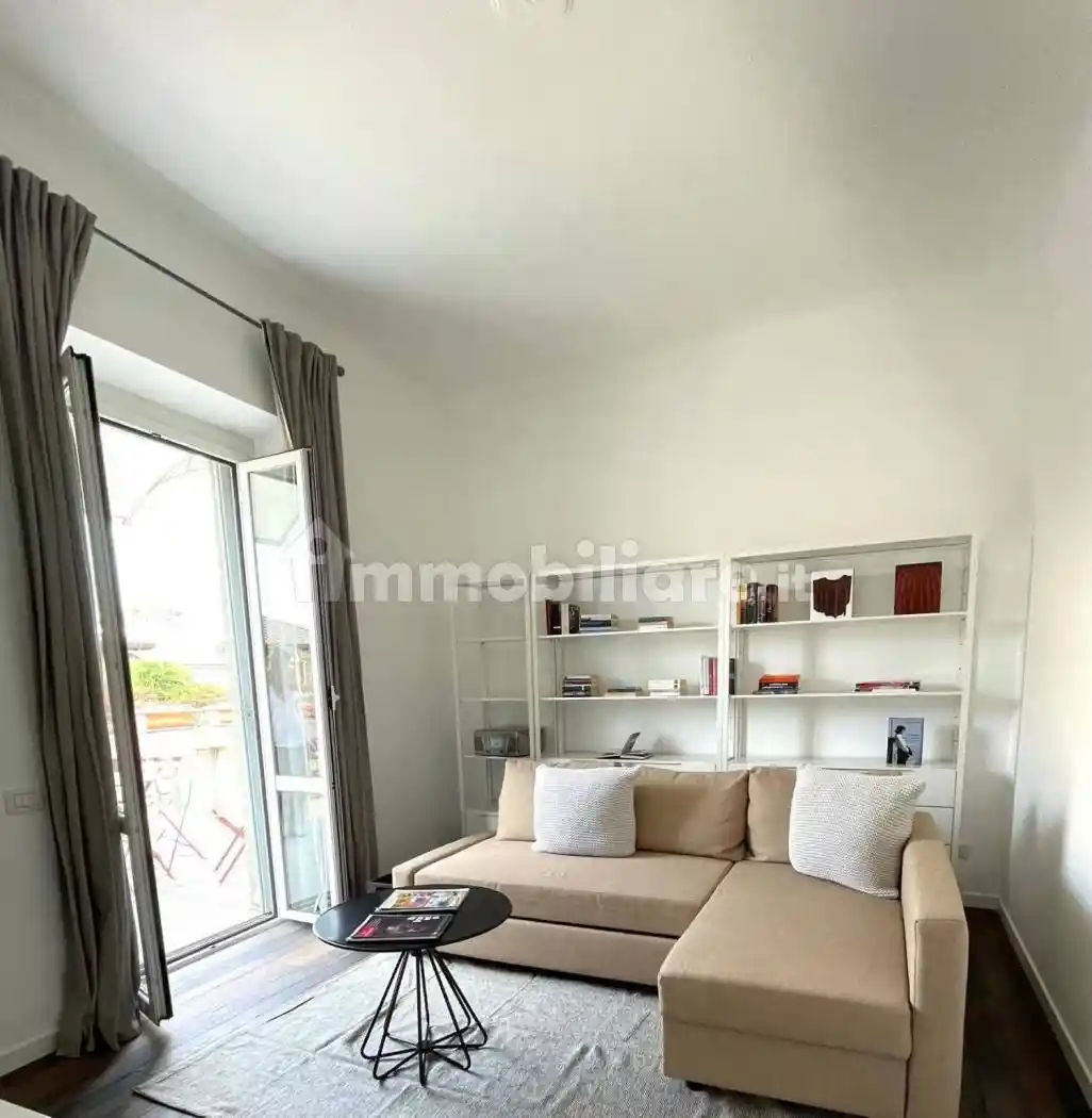 Trilocale via Giuseppe Parini 15, Porta Nuova, Milano - foto 2