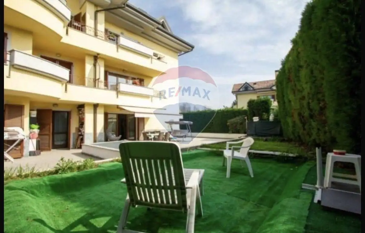 Appartamento in vendita a Usmate Velate