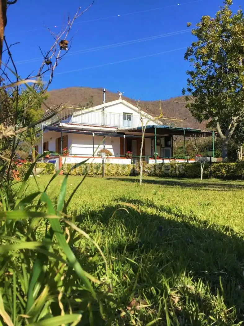 Villa in vendita a Cava de' Tirreni