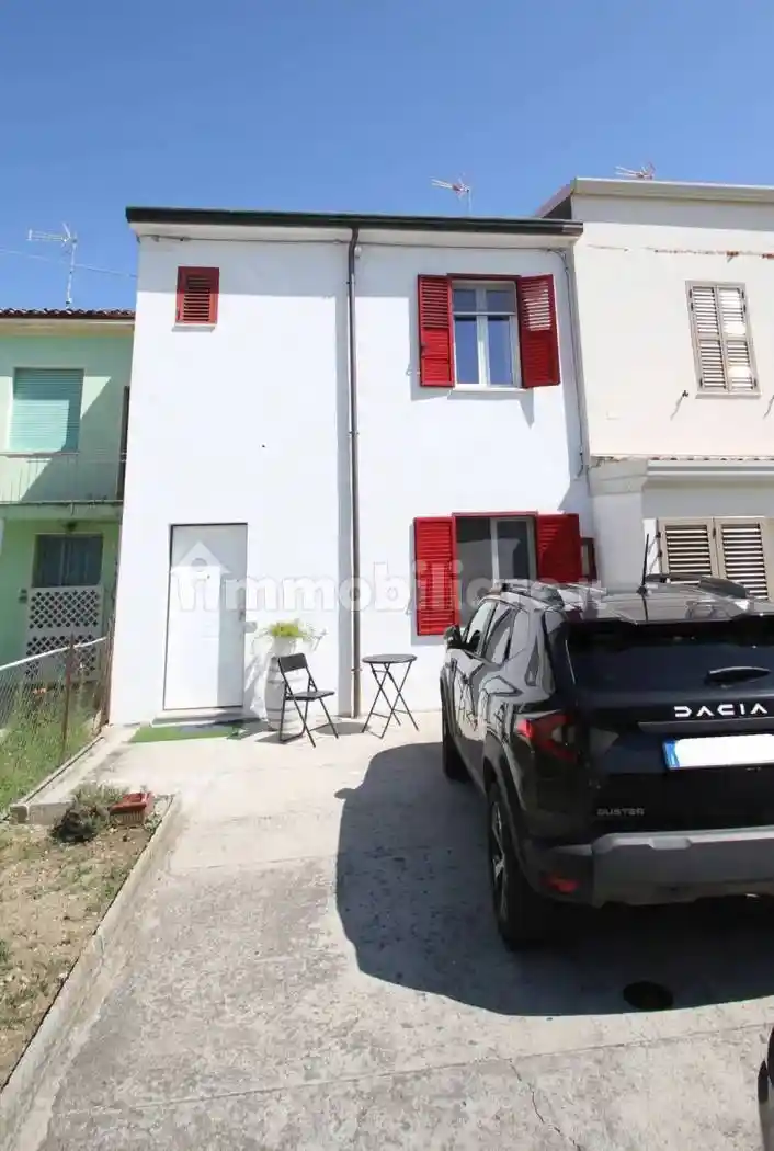 Villa unifamiliare via Del Lavoro, 26, Centro, San Mauro Pascoli - foto 2