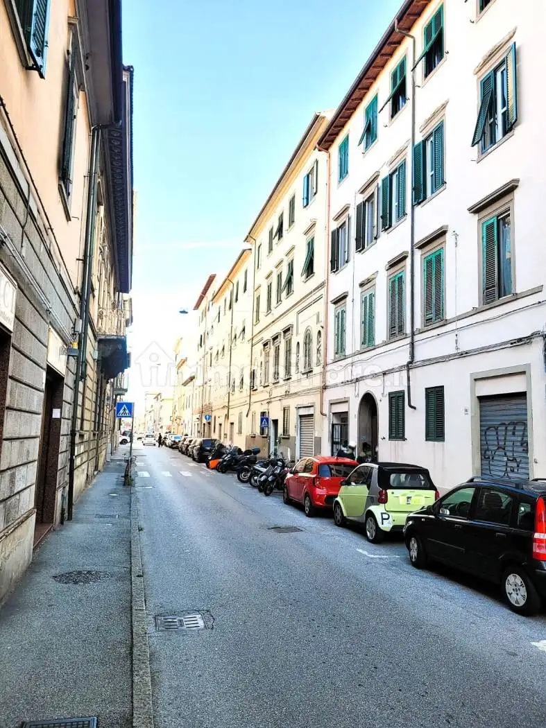 Appartamento in vendita a Livorno