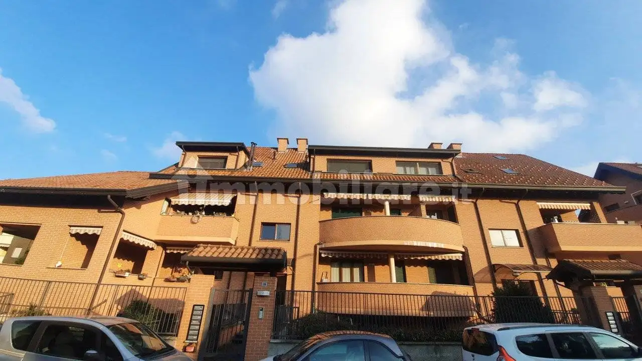 Appartamento in vendita a Rho