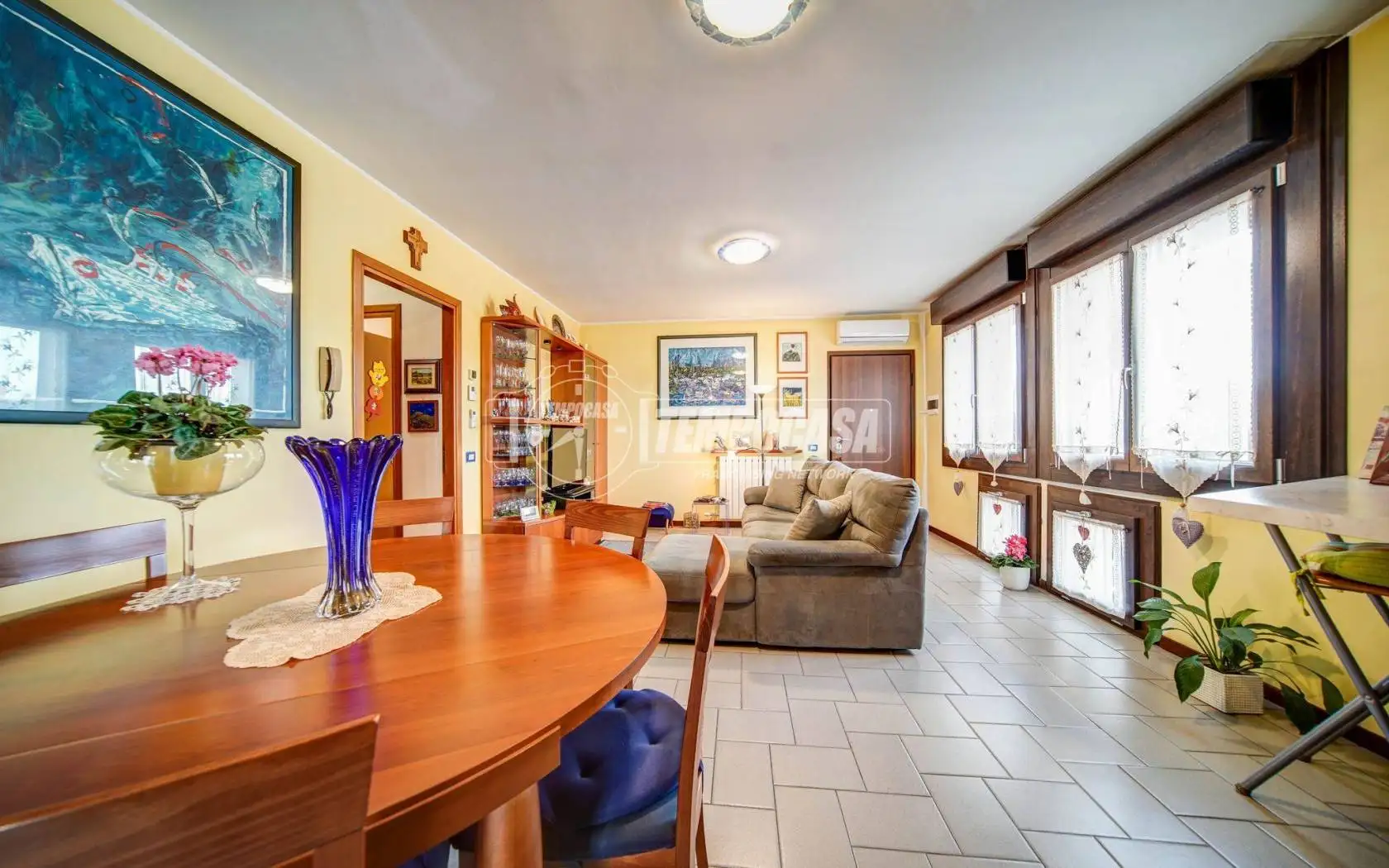 Trilocale via Acquadro 8, Centro, Azzate - foto 3